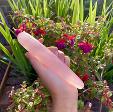 Load image into Gallery viewer, SLIM YONI WAND - ROSE QUARTZ
